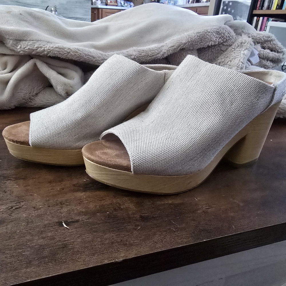 Toms Beige Linen Open-Toe Platform Mules